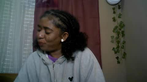 Snapshot of verronique1511 chatting on 06-29-26, 10:43 verronique1511 online show from 06-29-26, 10:43