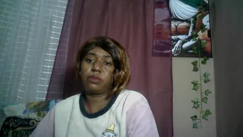 Snapshot of verronique1511 chatting on 07-10-26, 04:39 verronique1511 online show from 07-10-26, 04:39
