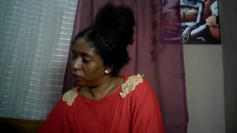 Snapshot of verronique1511 chatting on 07-15-26, 06:29 verronique1511 online show from 07-15-26, 06:29