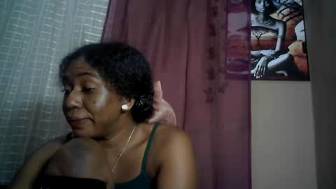 Snapshot of verronique1511 chatting on 07-18-26, 06:45 verronique1511 online show from 07-18-26, 06:45