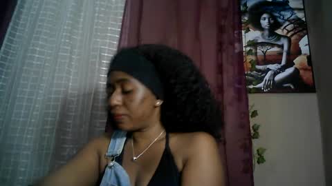 Snapshot of verronique1511 chatting on 07-25-26, 06:49 verronique1511 online show from 07-25-26, 06:49