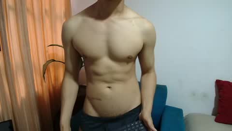 Snapshot of versatileguuy chatting on 03-28-26, 10:31 versatileguuy online show from 03-28-26, 10:31