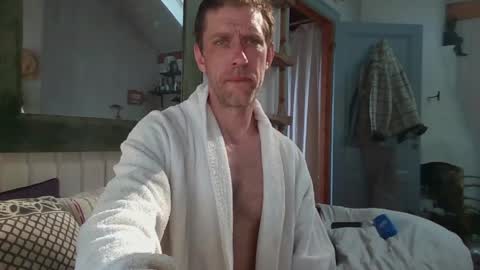 Snapshot of versatilexswede chatting on 05-30-26, 02:36 John online show from 05-30-26, 02:36