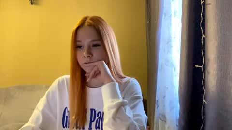 Lina online show from 05-25-26, 11:38