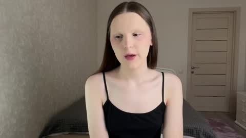 Snapshot of vertuliana chatting on 06-07-26, 03:05 Karina followed me bb online show from 06-07-26, 03:05