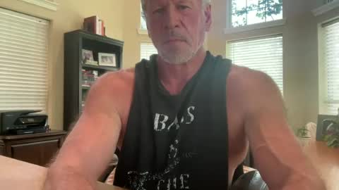 Snapshot of vervalas1 chatting on 07-19-26, 08:12 Vervalas online show from 07-19-26, 08:12