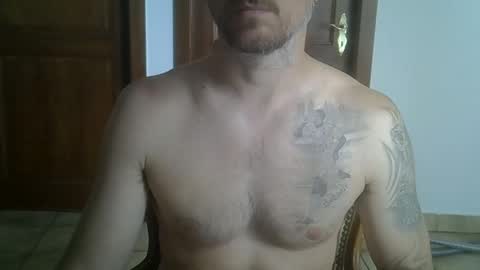 Snapshot of veryhotpervert chatting on 05-08-26, 11:37 veryhotpervert online show from 05-08-26, 11:37