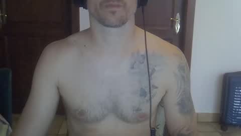 Snapshot of veryhotpervert chatting on 05-26-26, 07:15 veryhotpervert online show from 05-26-26, 07:15