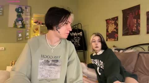 veryraretwins online show from 10-23-25, 10:08