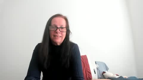Snapshot of verysassypeachgoddess chatting on 01-12-26, 04:12 verysassypeachgoddess online show from 01-12-26, 04:12