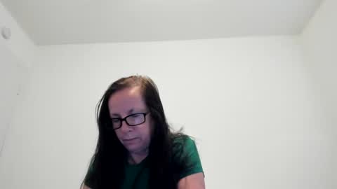 Snapshot of verysassypeachgoddess chatting on 03-18-26, 12:52 verysassypeachgoddess online show from 03-18-26, 12:52