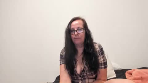 Snapshot of verysassypeachgoddess chatting on 04-21-26, 04:30 verysassypeachgoddess online show from 04-21-26, 04:30