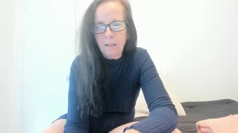 Snapshot of verysassypeachgoddess chatting on 05-02-26, 12:10 verysassypeachgoddess online show from 05-02-26, 12:10