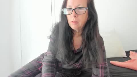 Snapshot of verysassypeachgoddess chatting on 05-04-26, 12:45 verysassypeachgoddess online show from 05-04-26, 12:45