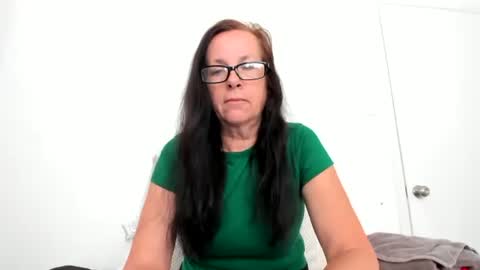 Snapshot of verysassypeachgoddess chatting on 05-16-26, 02:38 verysassypeachgoddess online show from 05-16-26, 02:38