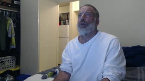 hairy man online show from 01-14-25, 12:54