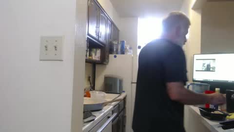 hairy man online show from 09-19-25, 12:23