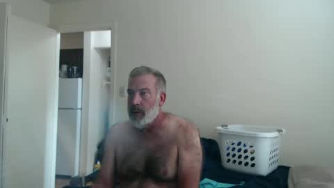hairy man online show from 10-04-25, 09:57