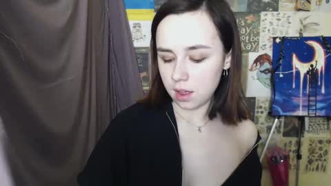 veryveryvery_shy online show from 03-09-25, 09:57