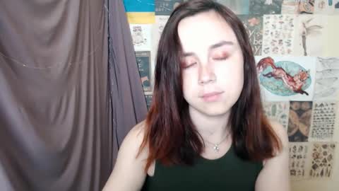 veryveryvery_shy online show from 09-22-25, 05:20