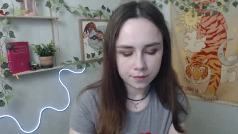 veryveryvery_shy online show from 04-11-26, 05:34