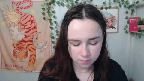 veryveryvery_shy online show from 06-15-26, 05:42
