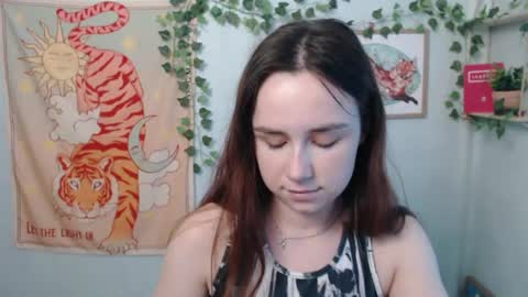 veryveryvery_shy online show from 06-18-26, 09:14