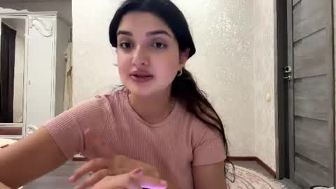 Snapshot of vestaigwe chatting on 07-28-26, 08:52 Izzabel online show from 07-28-26, 08:52