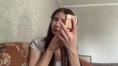 Snapshot of vestaschwarzer chatting on 07-27-26, 08:32 Bella online show from 07-27-26, 08:32