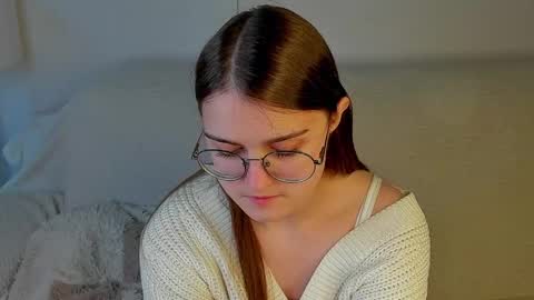 Emma  Sofa online show from 05-30-26, 12:24