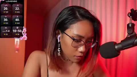 Snapshot of vexanyx chatting on 06-10-26, 11:53 Vexa Nyx online show from 06-10-26, 11:53
