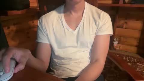 Snapshot of vexelgain chatting on 11-24-25, 02:55 HendasWerout online show from 11-24-25, 02:55