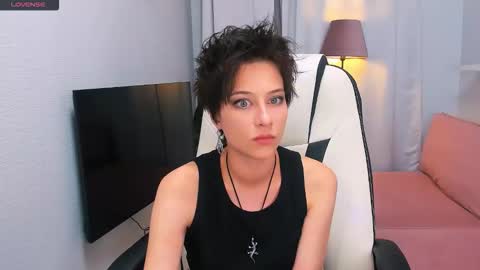 Via online show from 09-11-25, 09:15