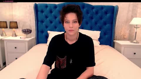 Via online show from 10-04-25, 01:42