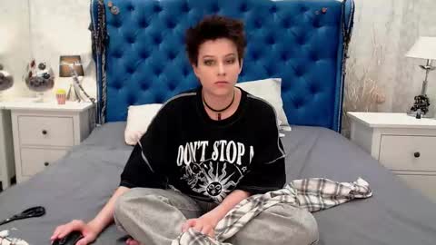 Via online show from 03-03-26, 09:10