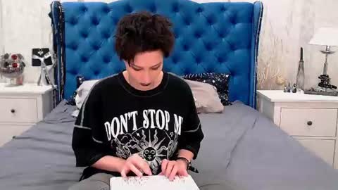 Via online show from 06-13-26, 10:18