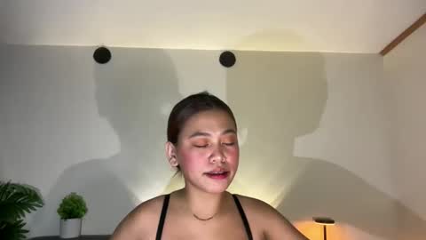 via_olala online show from 11-05-25, 06:08