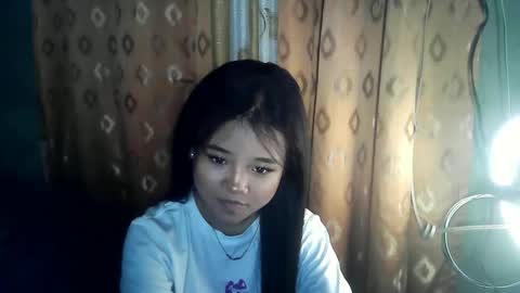 Snapshot of viafresh11 chatting on 04-15-26, 07:58 Via online show from 04-15-26, 07:58