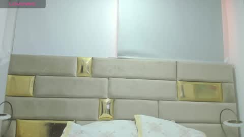 Vianca Vidal online show from 04-15-26, 07:58