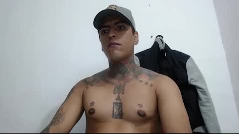 Snapshot of vicctorzc chatting on 01-16-26, 08:13 Victor cardenas online show from 01-16-26, 08:13