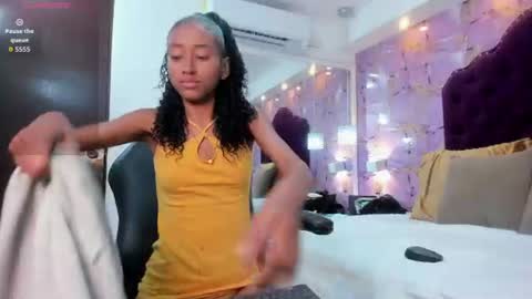 Vicky Castillo online show from 07-12-26, 07:49