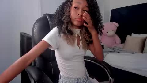 Vicky Castillo online show from 07-29-26, 03:37