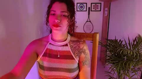 Snapshot of vicky_crazy chatting on 01-08-25, 12:26 Vicky  online show from 01-08-25, 12:26