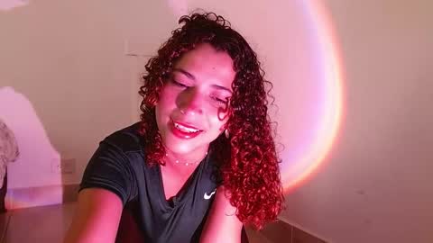 Snapshot of vicky_crazy chatting on 01-24-25, 02:30 Vicky  online show from 01-24-25, 02:30