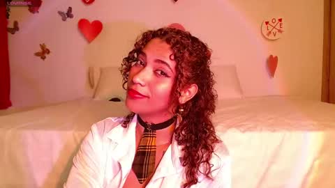 Snapshot of vicky_crazy chatting on 02-17-25, 11:42 Vicky  online show from 02-17-25, 11:42