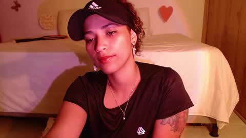 Snapshot of vicky_crazy chatting on 02-25-25, 12:25 Vicky  online show from 02-25-25, 12:25