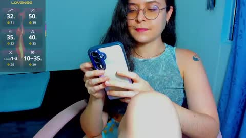 Snapshot of vicky_cristinax chatting on 05-26-26, 11:12 Vicky online show from 05-26-26, 11:12