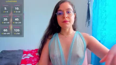 Snapshot of vicky_cristinax chatting on 06-18-26, 06:56 Vicky online show from 06-18-26, 06:56