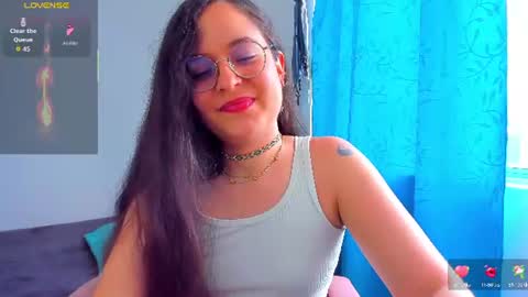 Snapshot of vicky_cristinax chatting on 07-07-26, 08:13 Vicky online show from 07-07-26, 08:13