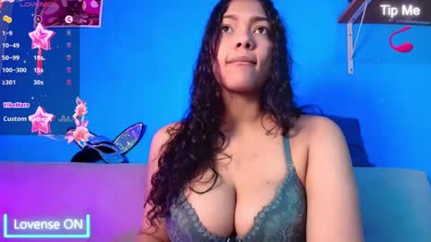 Snapshot of vicky_miller_05 chatting on 02-27-25, 07:04 vicky_miller_05 online show from 02-27-25, 07:04